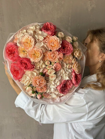 Что выбрать лучше - дорогой или недорогой букет?