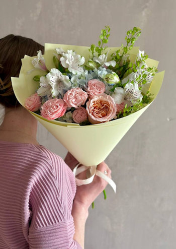 Советы по цветовой гамме и составу цветочной композиции