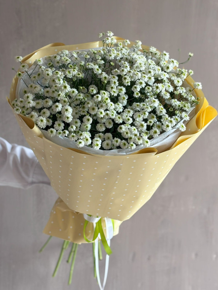 Букет из 15 кустовых ромашек