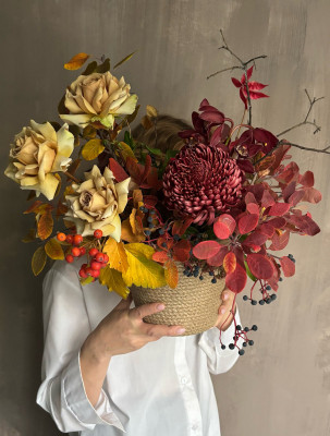 Букет «Шёпот багряных листьев»