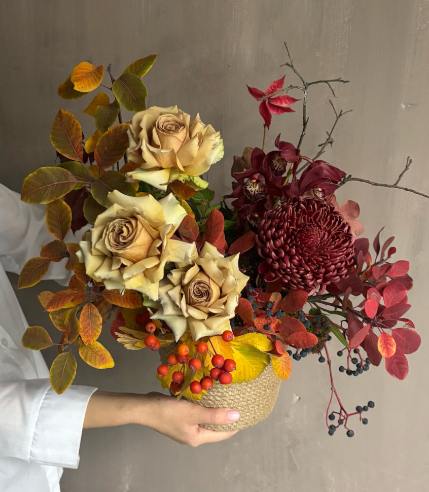 Букет «Шёпот багряных листьев»