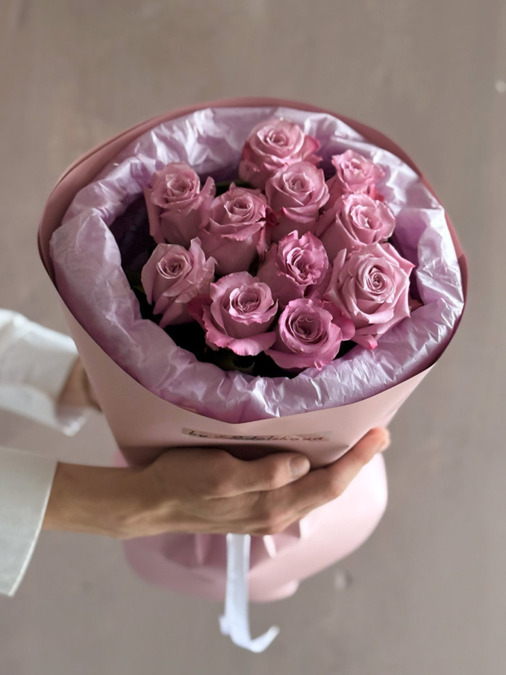 Букет «Элегантная одиссея из 11 роз»