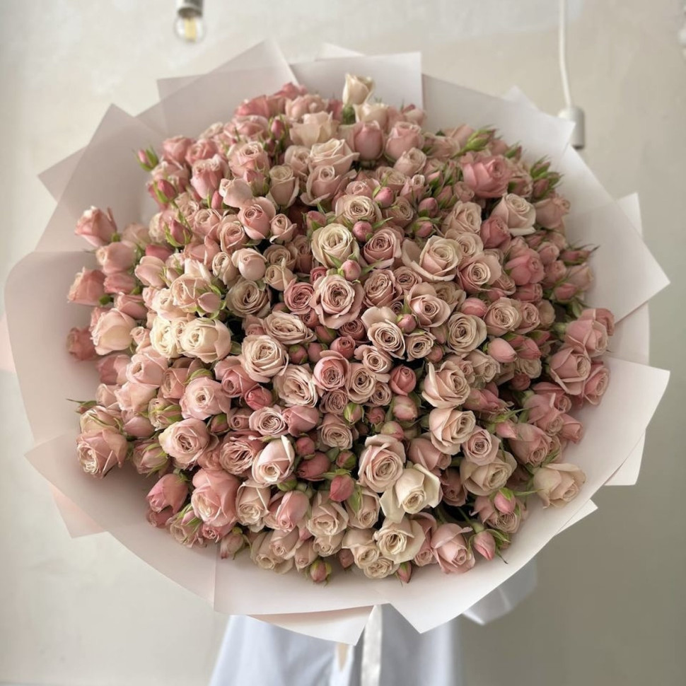 Букет из 51 кустовой розы