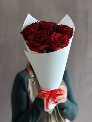 Букет из 5 роз Эквадор