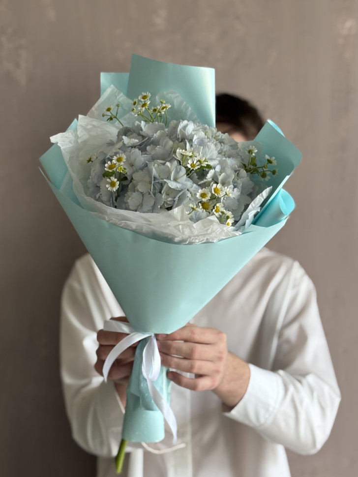 Букет с Гортензией и Танацетумом