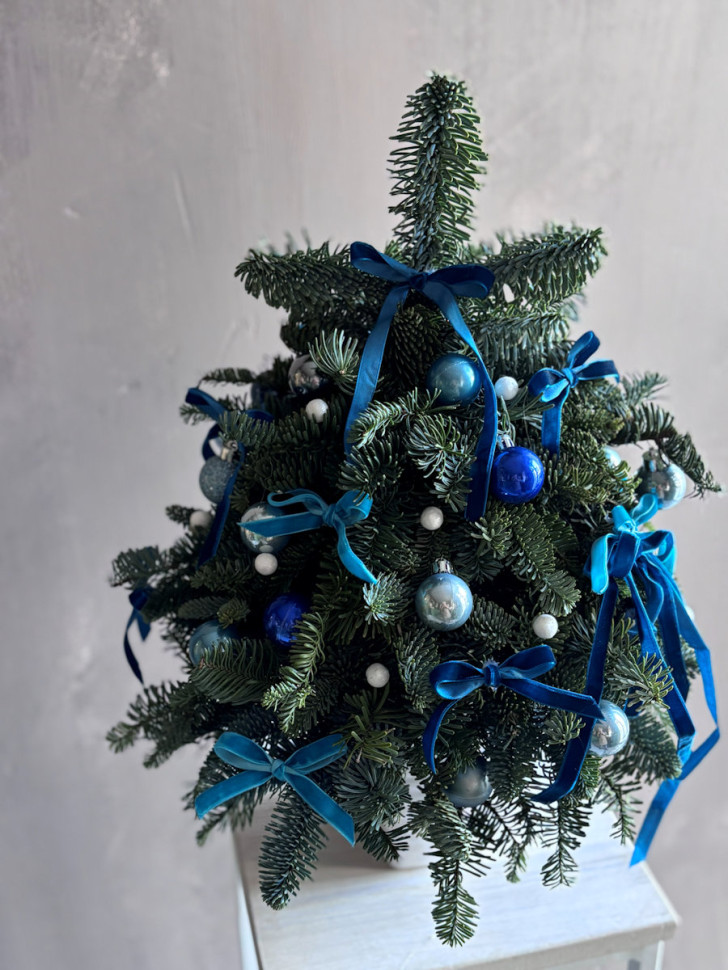 Композиция «Ёлка в бирюзе»