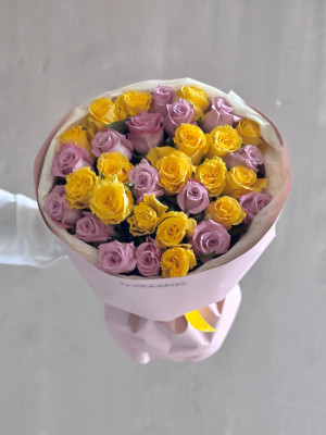 Букет «35 мгновений любви»