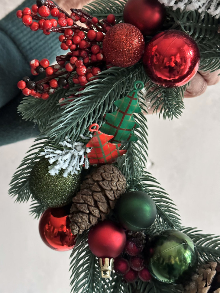 Венок (искусственная литая хвоя)