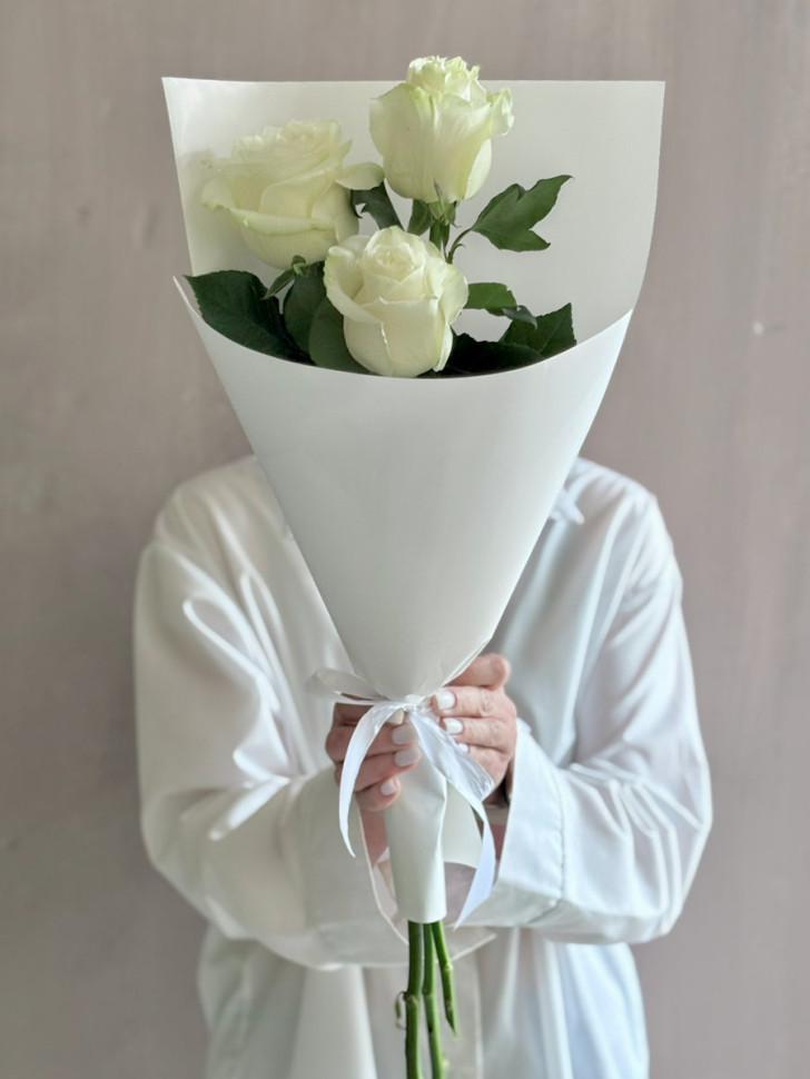 3 розы Эквадор (нежные)