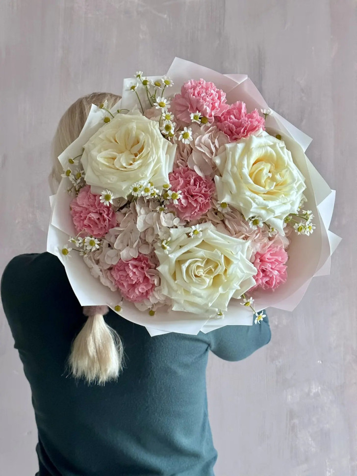 Авторский букет «Аристократическая нежность»