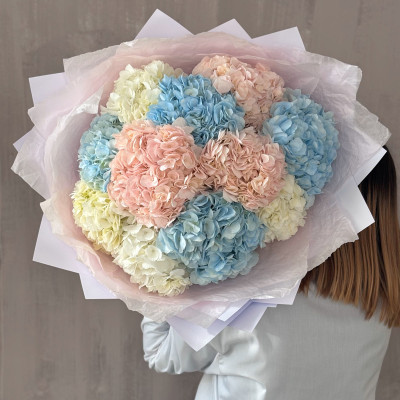 Букет из 11 гортензий