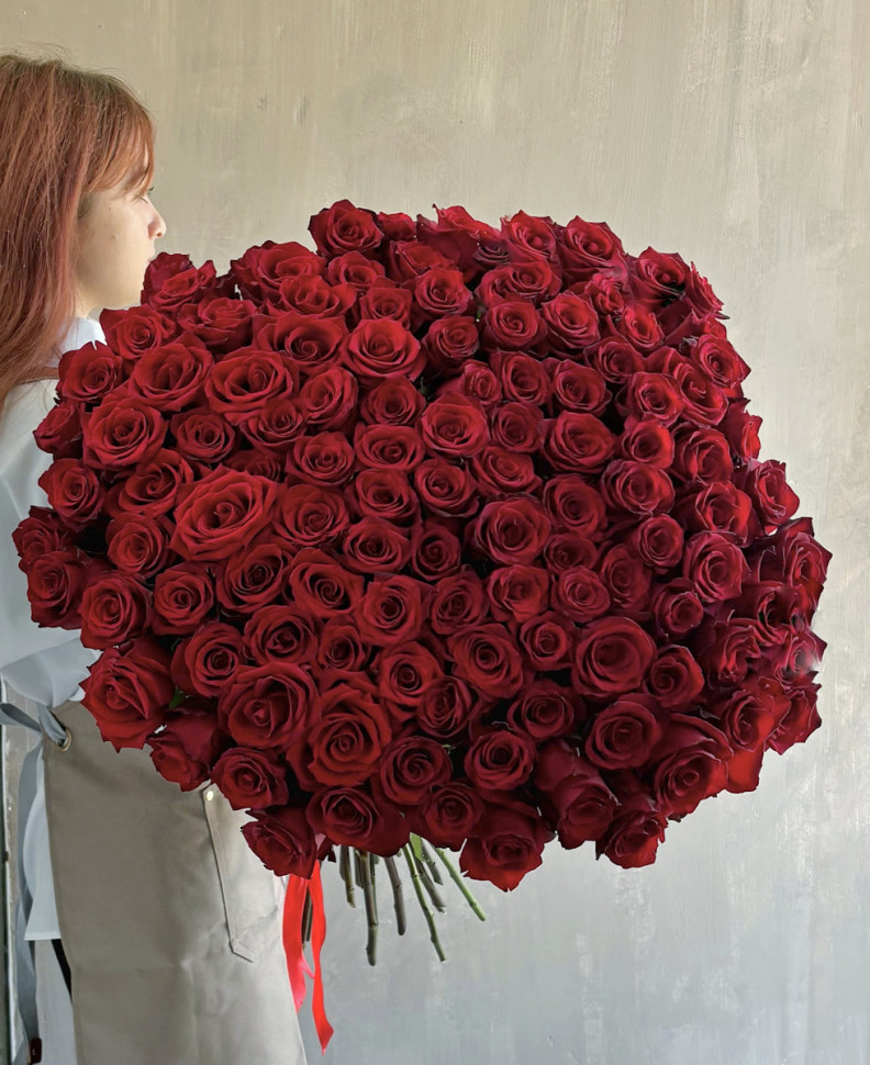 101 красная роза Эквадор