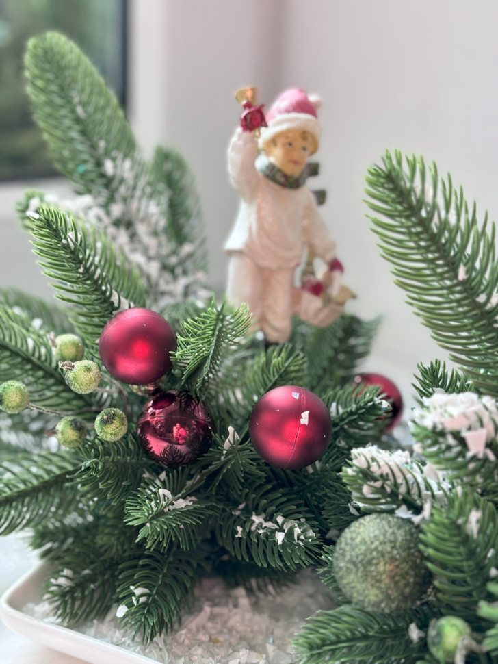 Композиция интерьерная из премиальной хвои 