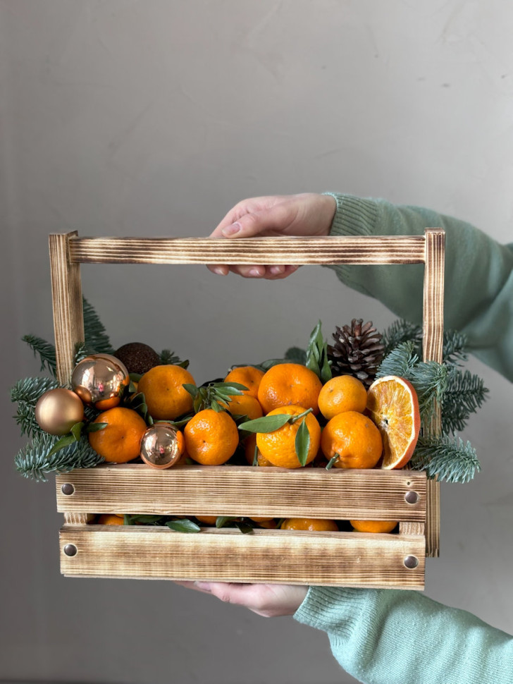 Ящик с мандаринами