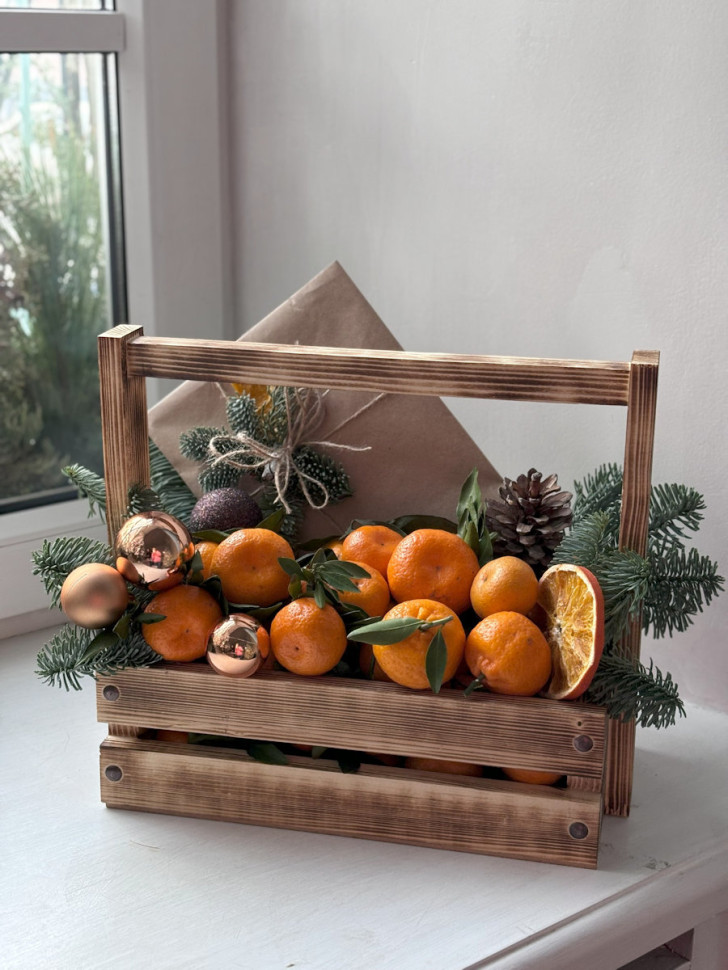 Ящик с мандаринами