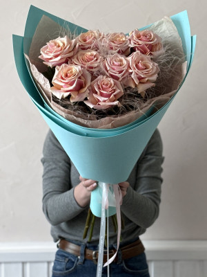 Букет из 9 роз Пинк Амаретто 