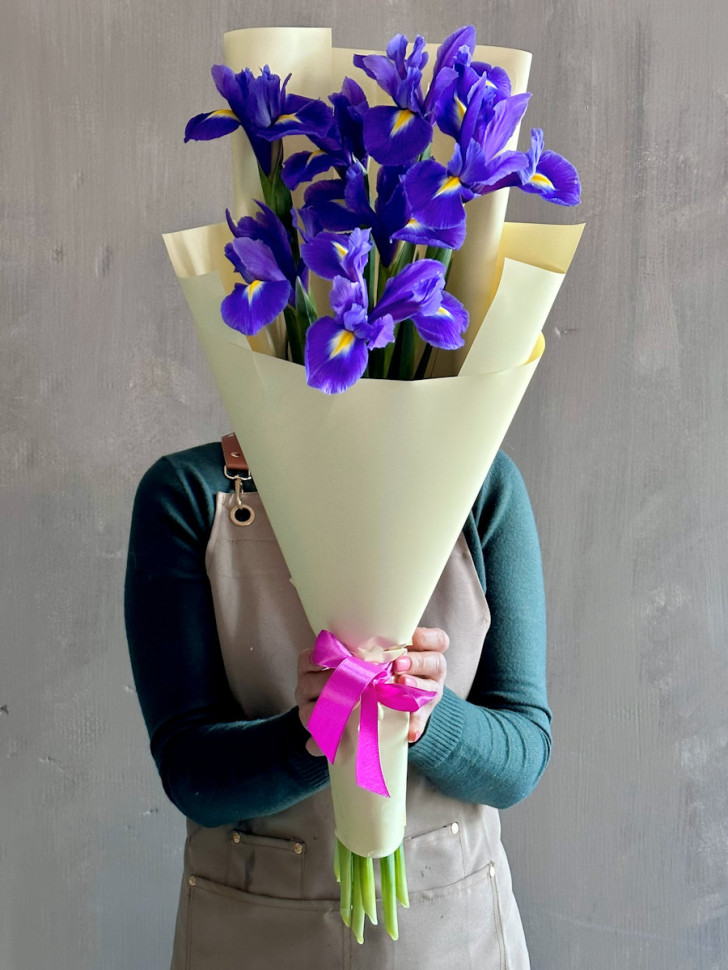 Букет из 7 ирисов