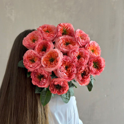 Букет из 15 пионовидных роз сорта мандарин