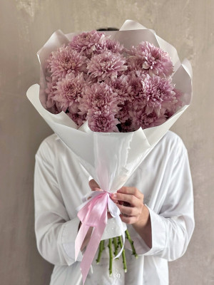 Букет из 7 кустовых хризантем