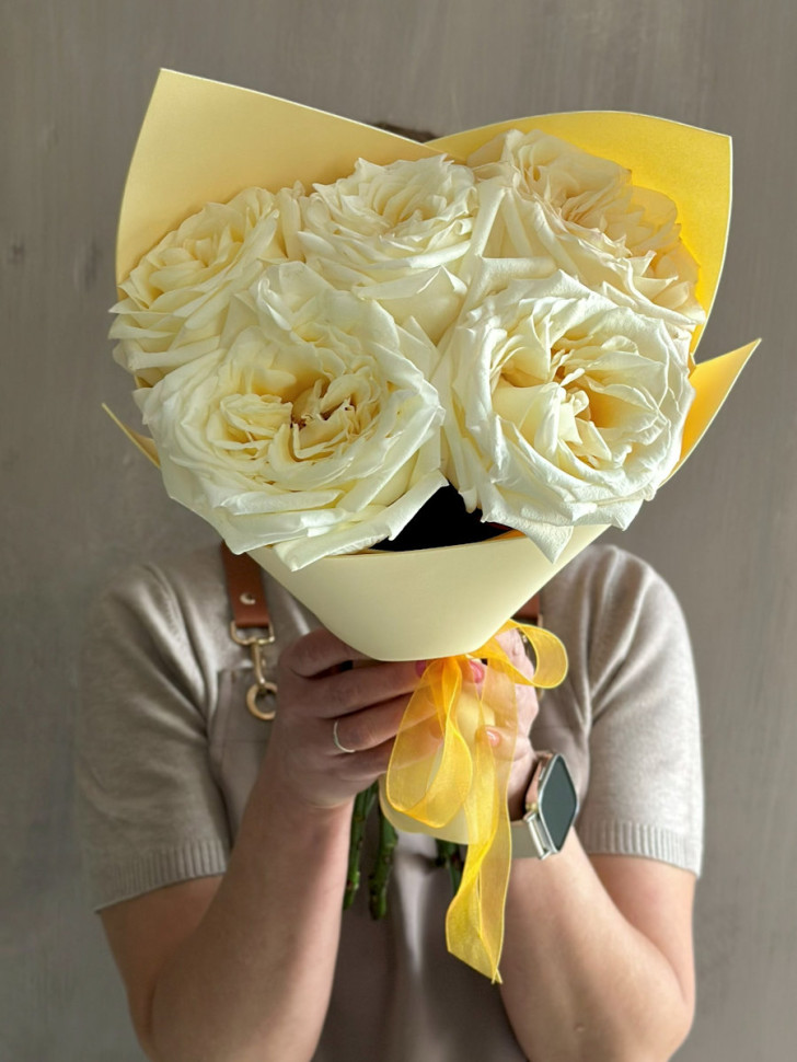 5 пионовиднвых роз Канделайт