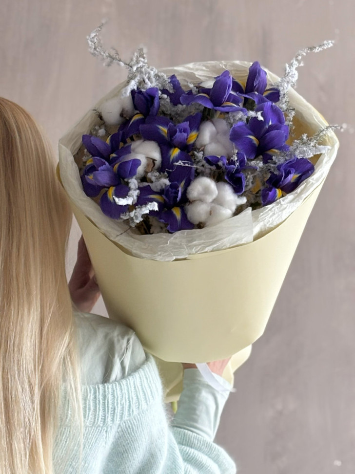 Букет «Элегия ирисов»