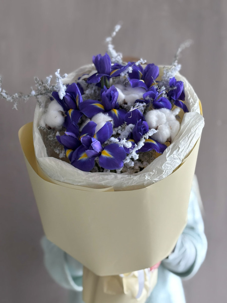 Букет «Элегия ирисов»