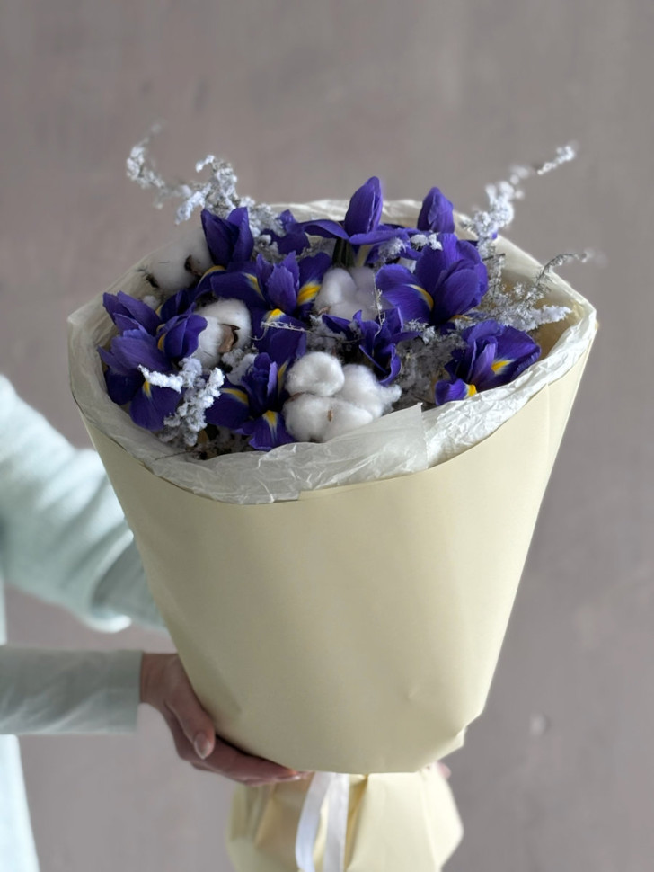 Букет «Элегия ирисов»