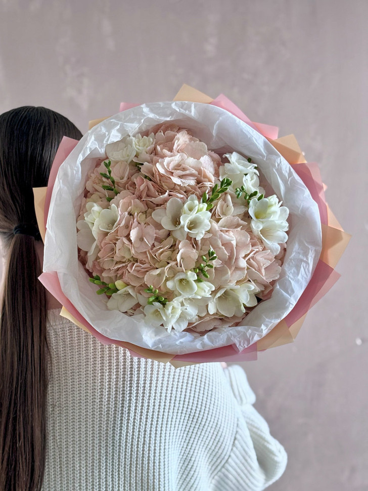 Букет «Рассвет в цветах»