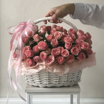 Корзина из кустовой пионовидной розы Нелани