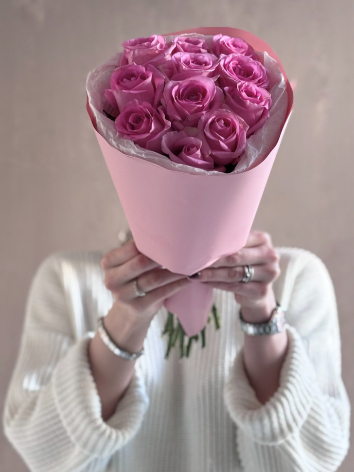 11 нежных кенийских роз (40см)