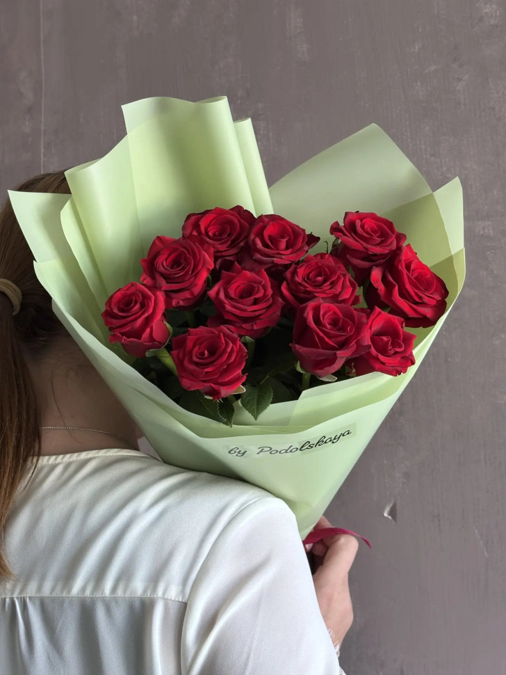 Букет из 11 роз Кения (40 см)