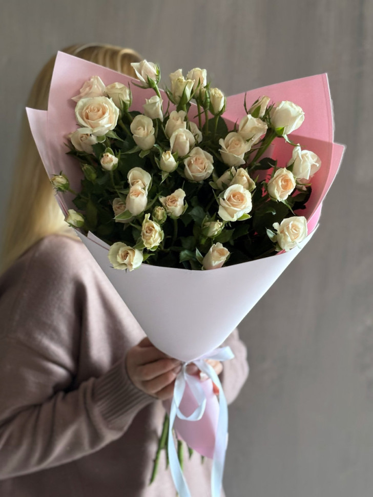 Букет 7 кустовых роз