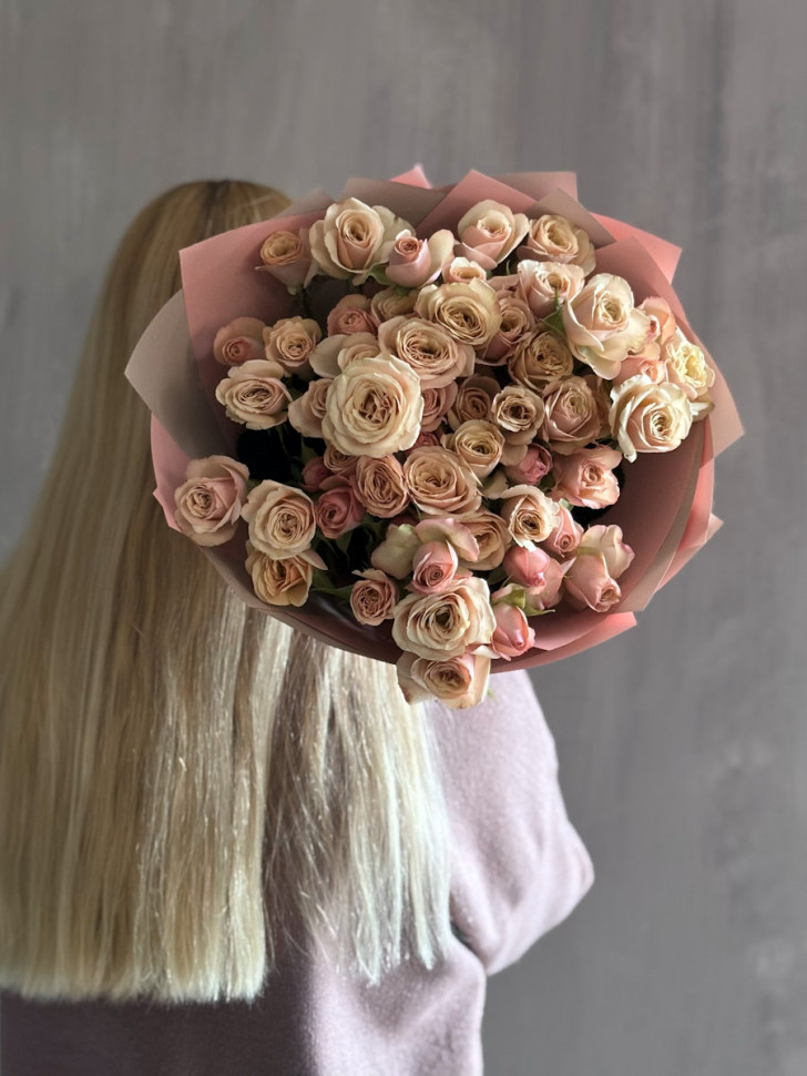 Букет 9 кустовых роз