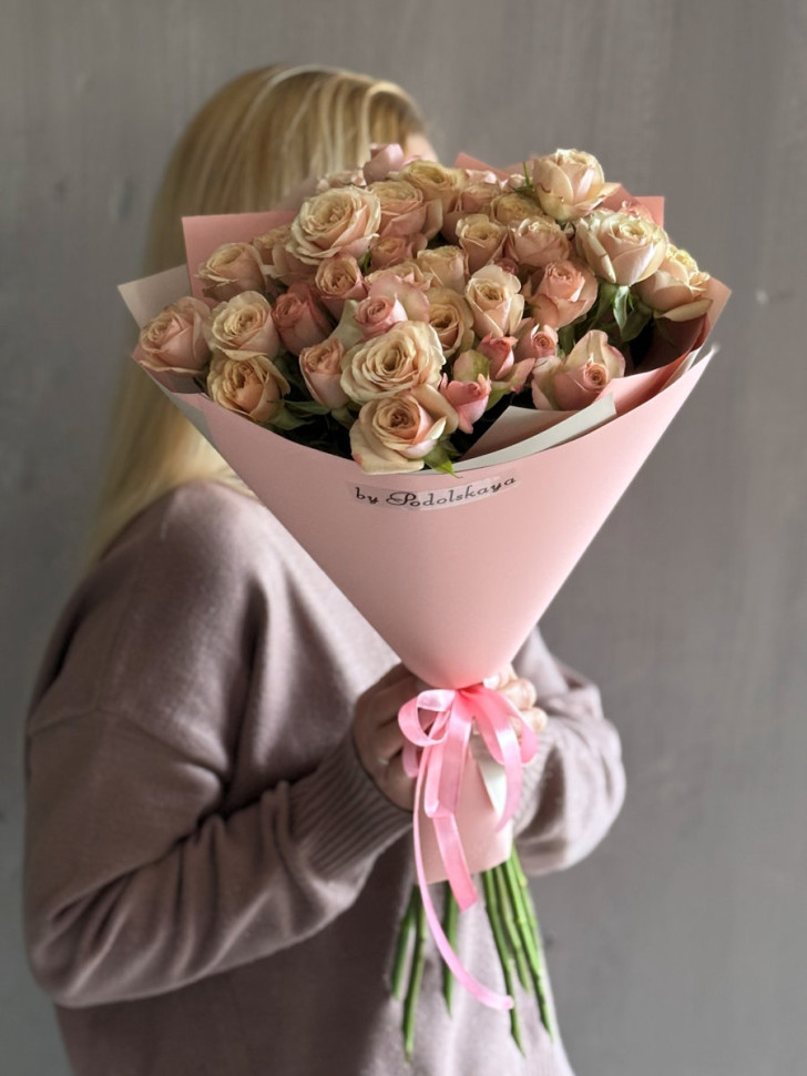 Букет 9 кустовых роз