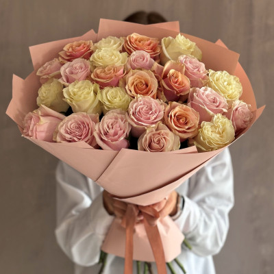 Букет из 25 Эквадорских роз микс 