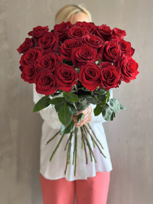 21 эквадорская Роза (70 см)