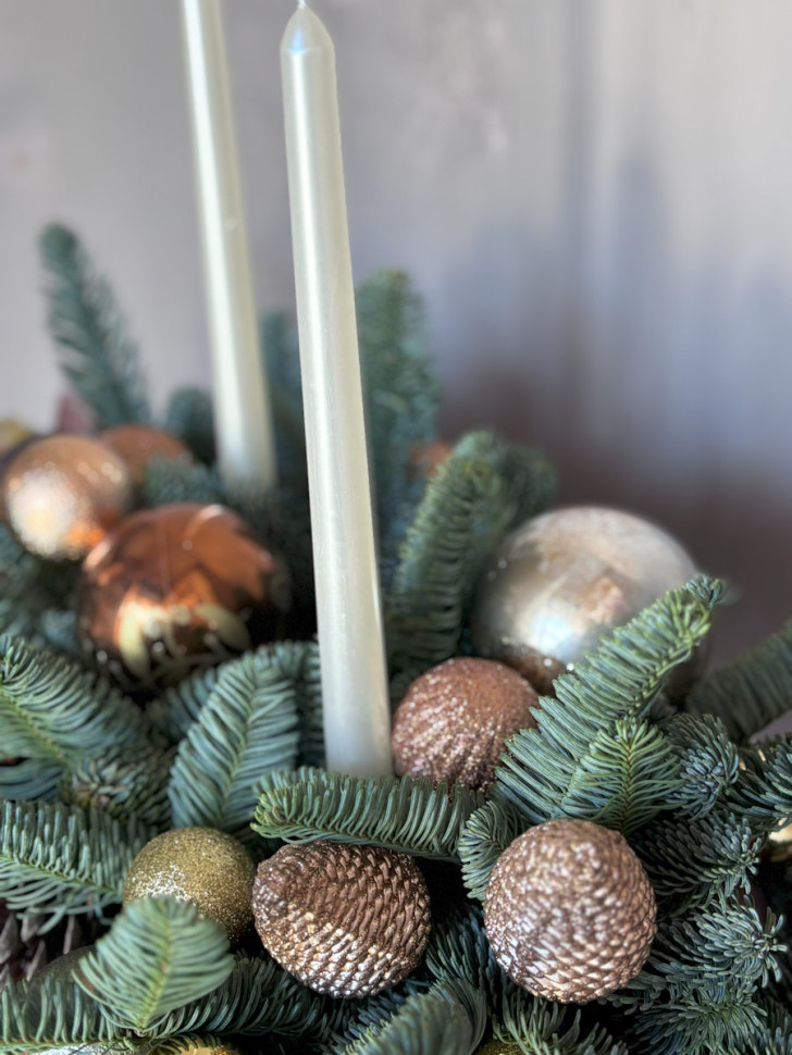 Композиция «Золотая еловая фантазия»