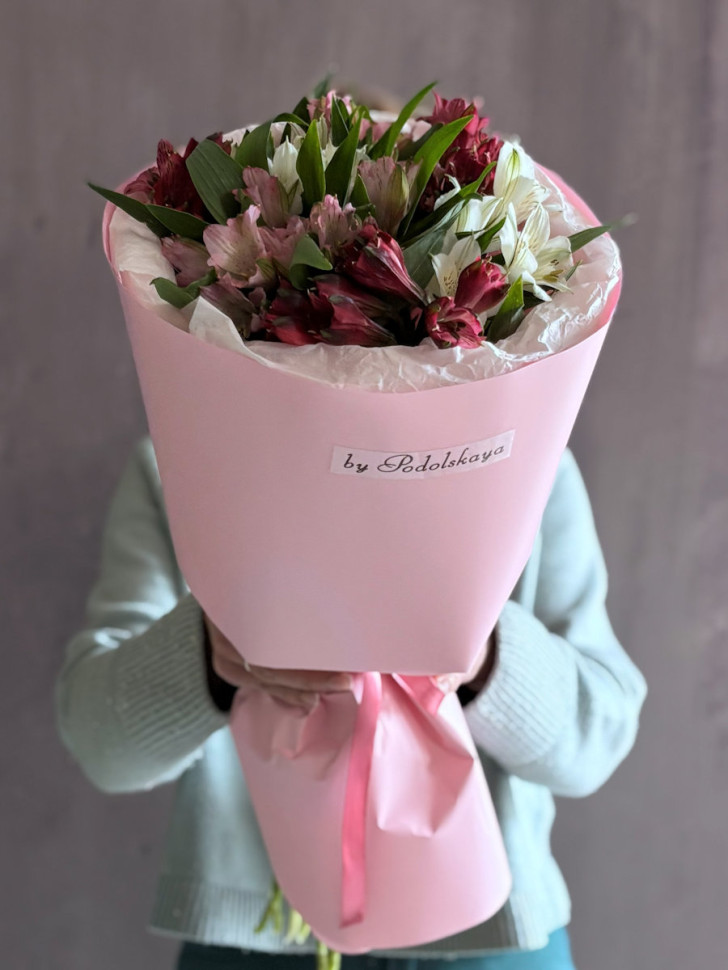 Букет из 9 альстромерий 