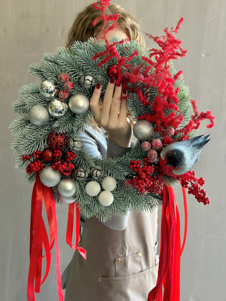 Новогодний венок «Зимний привет»