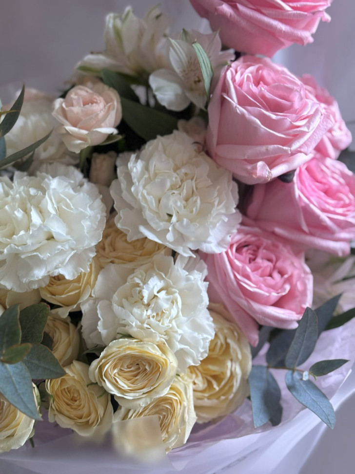 Букет «Шёлковая палитра»