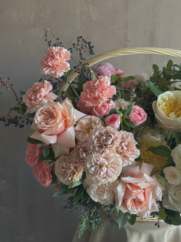 Корзина «Цветочная феерия»