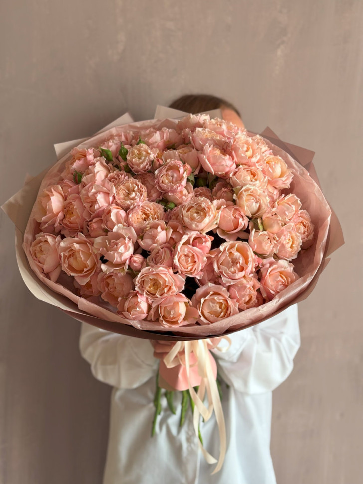 15 кустовых пионовидных роз 