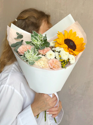 Композиция «Яркая эмоция»