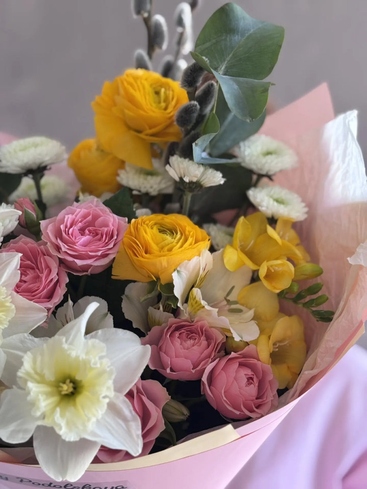 Сборный букет «Весенний переполох»