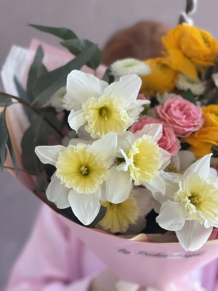 Сборный букет «Весенний переполох»