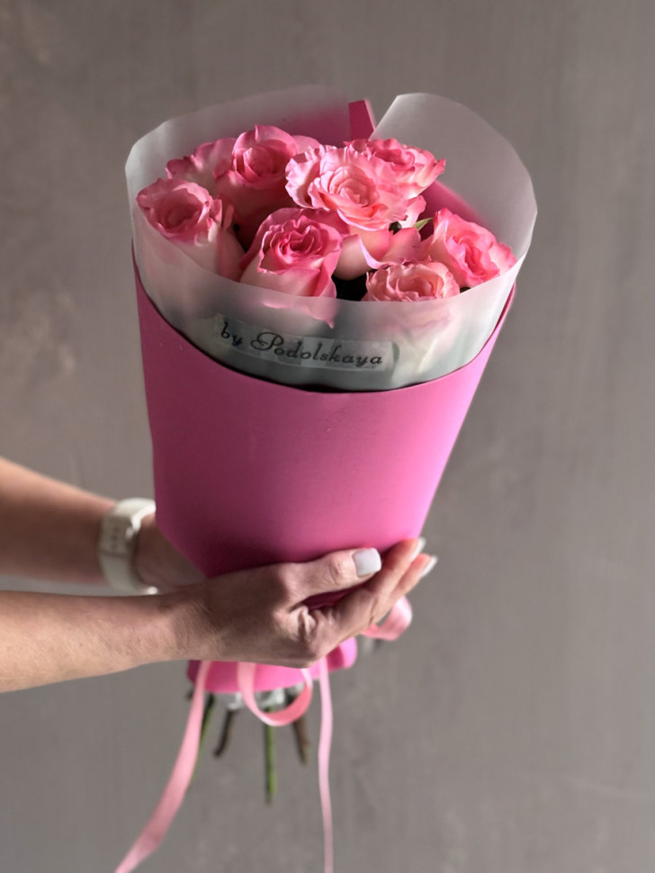 Букет «Розовая семёрка»